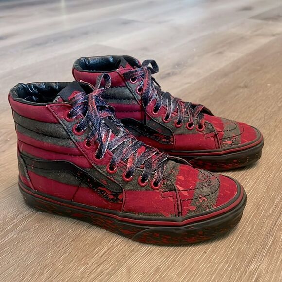 Vans of the wall SK8-HI THE NIGHTMARE ON ELM STREET SIZE US MEN 4 US WOMEN 5.5 - Picture 1 of 12